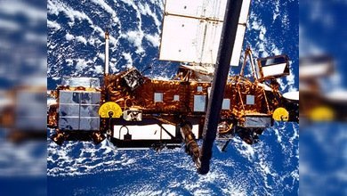 Los pedazos del satélite descontrolado de la NASA llueven sobre la Tierra