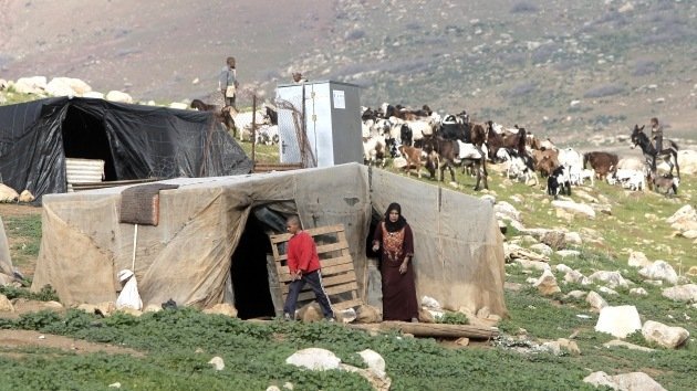 Israel desaloja a unos 500 beduinos palestinos por unos ejercicios militares