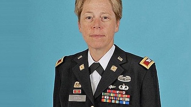 El Ejército de EE.UU. le da la bienvenida a la primera general lesbiana