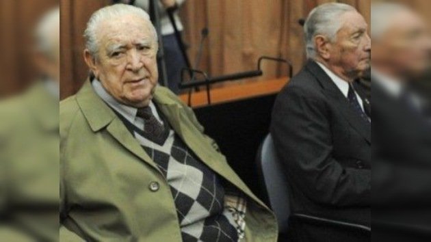 Cadena perpetua para dos militares argentinos por crímenes durante la dictadura