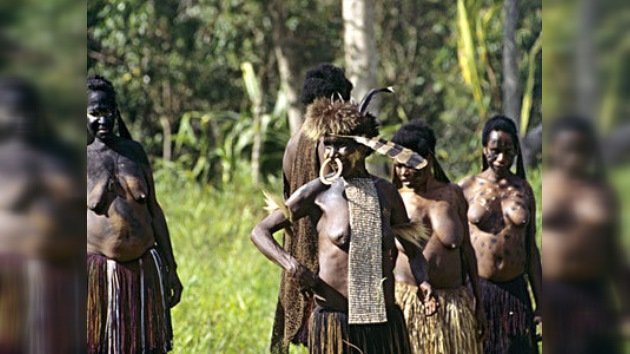 El censo en Indonesia descubre a una mujer de 145 años y a una nueva tribu