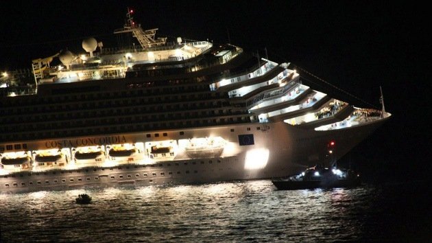 Video: Difunden imágenes del capitán del Costa Concordia escapando en un bote
