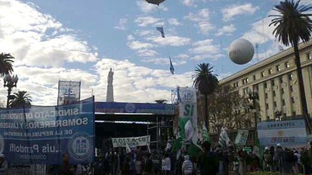 Gremios argentinos se movilizan reclamando la reducción de impuestos