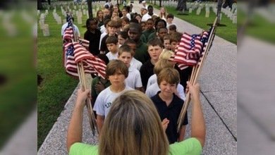 Los maestros de EE. UU. ganan lo mismo que Shakira por concierto...¡pero en un año!