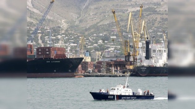 Medvédev llama a desarrollar programa  de construcción naval