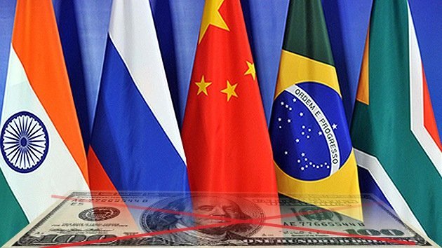 Los BRICS hacen bloque contra la sanciones a Rusia para romper las ataduras del dólar