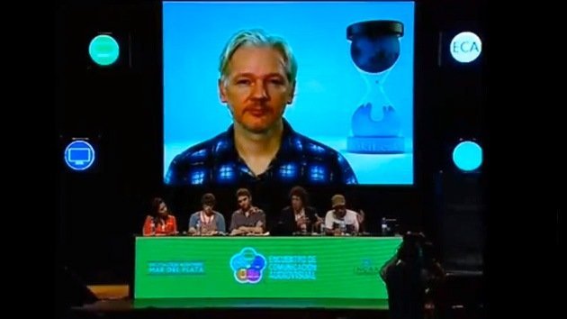 Assange: "Internet ha sido ocupado militarmente por EE.UU. y sus aliados"