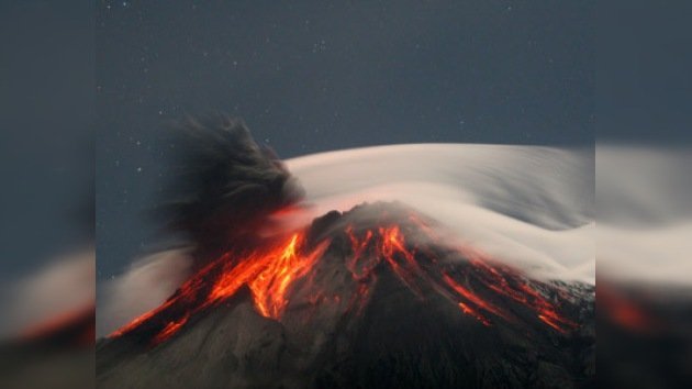 El volcán Tungurahua erupciona por tercera vez en la década