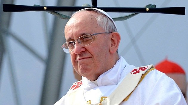 El papa Francisco no juzga a los homosexuales pero condena el 'lobby' gay