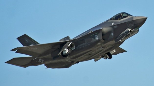 Un caza F-35 sufre un fallo en un vuelo de prueba: "Es un avión excepcionalmente malo"