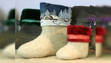 En Moscú se bordan las botas de fieltro para el Tíbet y Sudáfrica 