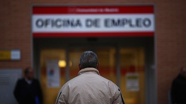 La 'mejora' del empleo en España: "contratos de risa" y horas extras para llegar a fin de mes