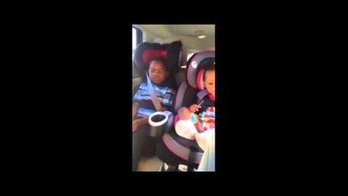 El descontento de un niño al enterarse que su mamá está embarazada