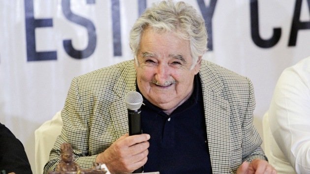 José Mujica: "A los que les gusta mucho la plata hay que correrlos de la política"