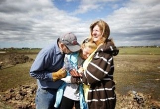 El tornado devasta la pequeña ciudad de Joplin (estado de Misuri)