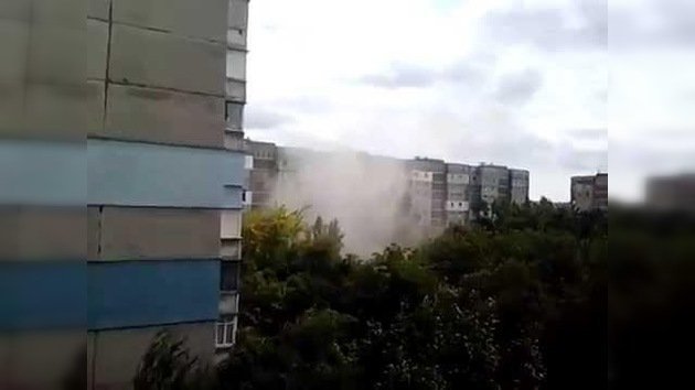 Proyectiles impactan en un edificio residencial de varias plantas en Donetsk