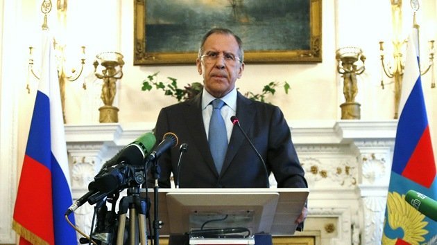 Lavrov a Kerry: "Las sanciones de EE.UU. y la UE no quedarán sin respuesta"