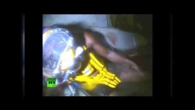 Video de un milagro: buzos encuentran a un superviviente 60 horas después del naufragio