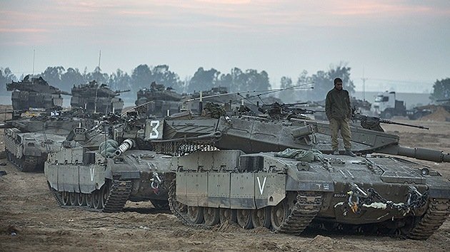 Buldóceres y tanques israelíes entran en la Franja de Gaza