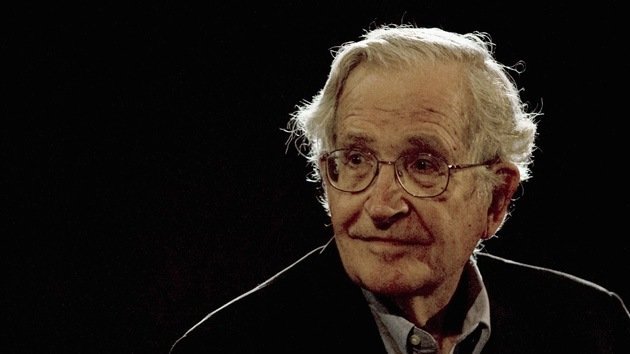 Noam Chomsky: La política de EE.UU. se ha convertido en "salvajismo puro"