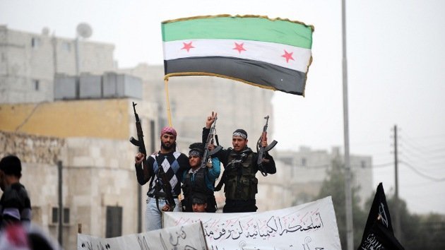 La oposición siria no participará en la Conferencia de Paz hasta que reciba armas