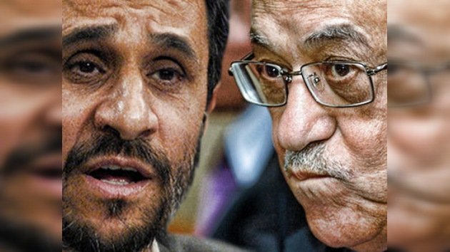 Abbas y Ahmadineyad intercambian golpes verbales