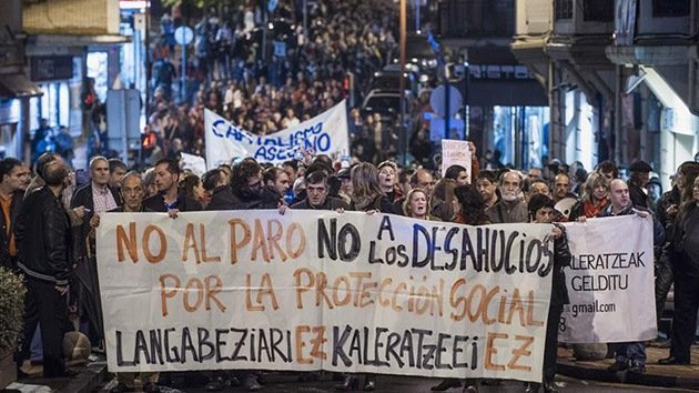 España: Miles de personas se indignan por la muerte de una mujer desalojada