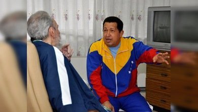 Chávez sale al paso de los rumores sobre su salud a través de Twitter 