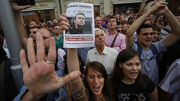 Protesta no autorizada en Moscú contra la condena al opositor Alexéi Navalny
