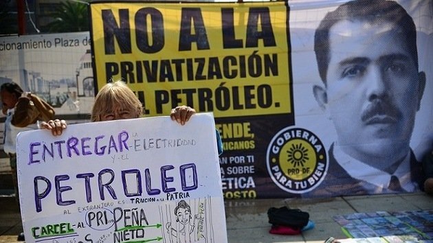 El Senado de México debate la reforma del sector petrolero en medio de protestas
