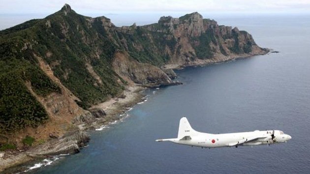 Cazas japoneses persiguen aviones militares chinos en el mar de la China Oriental
