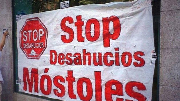 España: La Policía desaloja a una mujer de 73 años desahuciada por su propio hijo