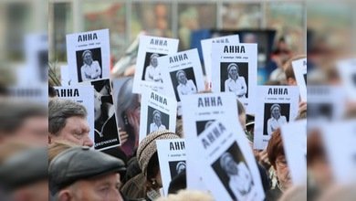 Los instructores están interrogando al sospechoso del asesinato de Anna Politkóvskaya
