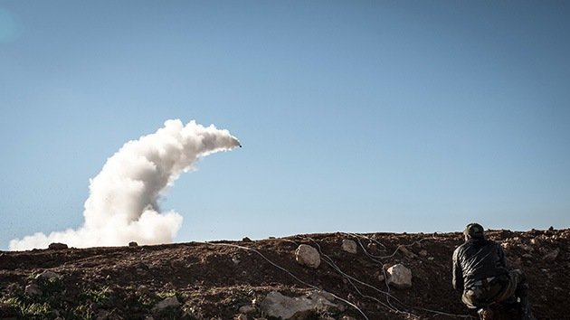 El Ejército Libre Sirio abate un avión militar cerca de Damasco