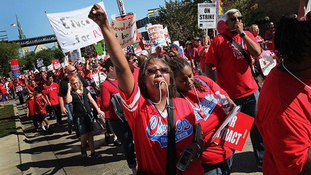 La huelga de maestros de Chicago deja a 400.000 estudiantes sin clase