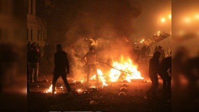 La masacre del estadio vive su 'prórroga' en El Cairo: 700 heridos en choques con policías