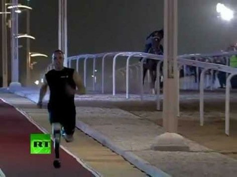 Impactante video: El atleta con prótesis Oscar Pistorius vence a un caballo en una carrera
