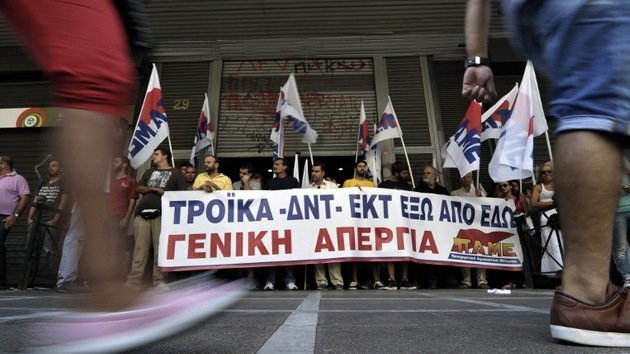La Troika propone 150 nuevas reformas para una Grecia devastada por la crisis