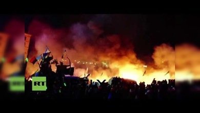 Arde Kiev: entre llamas y petardos, los antidisturbios tratan de dispersar a los manifestantes