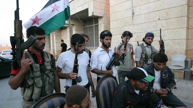 Los militares sirios habrían acordado luchar junto al ELS contra el Frente Al Nusra