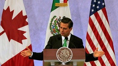 Peña Nieto, "indignado" por las numerosas deportaciones de mexicanos en EE.UU.