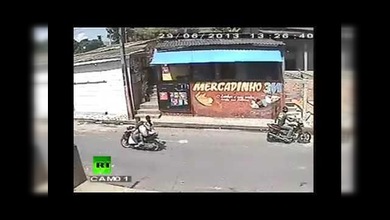 Robo por todo lo alto: arrojan a un ladrón por la ventana en Brasil