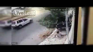 ‘Destino Final’: Tres afortunados escapan de una muerte segura en un terrible accidente