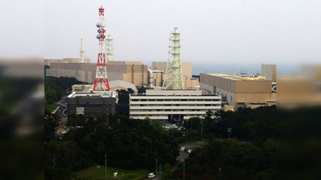 Tras dificultades iniciales, detienen los reactores de la central nuclear de Hamaoka