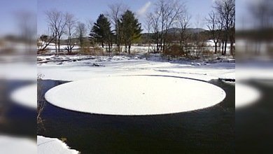 Aparece un disco de hielo en Moscú, una rareza de la naturaleza