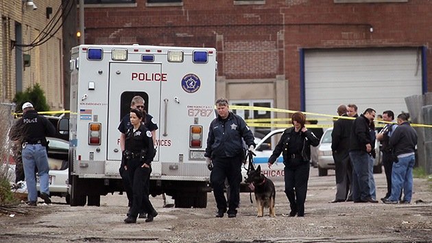 El FBI arresta en Chicago a un joven yihadista tras 'colocarle' un coche-bomba falso
