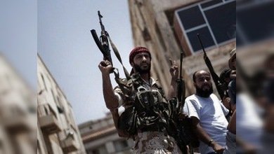 La oposición libia niega de plano que negocie con Gaddafi en Túnez 