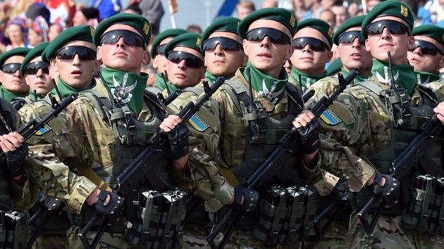 Analistas: La guerra dispara la riqueza de Poroshenko