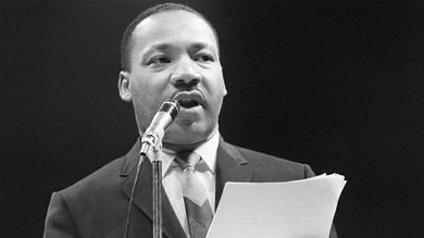 La Marina de EE.UU. se disculpa por un tuit ofensivo asociable a Martin Luther King