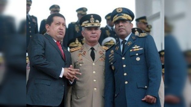 Chávez nombra ministro de Defensa al "soldado revolucionario" Rangel Silva